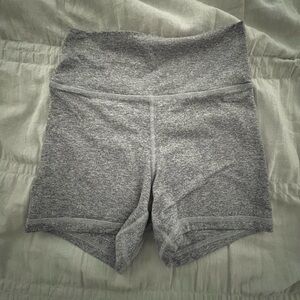 Heather silver true high fleo 2.5” inseam